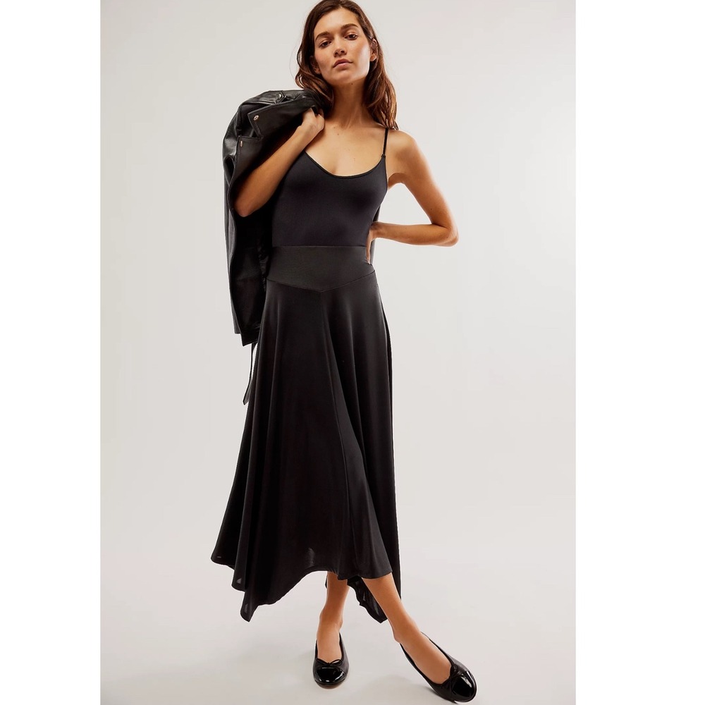 Free People Amelia Maxi Skirt L Boho‎ Flowy Soft Stretch Black Handkerchief Hem